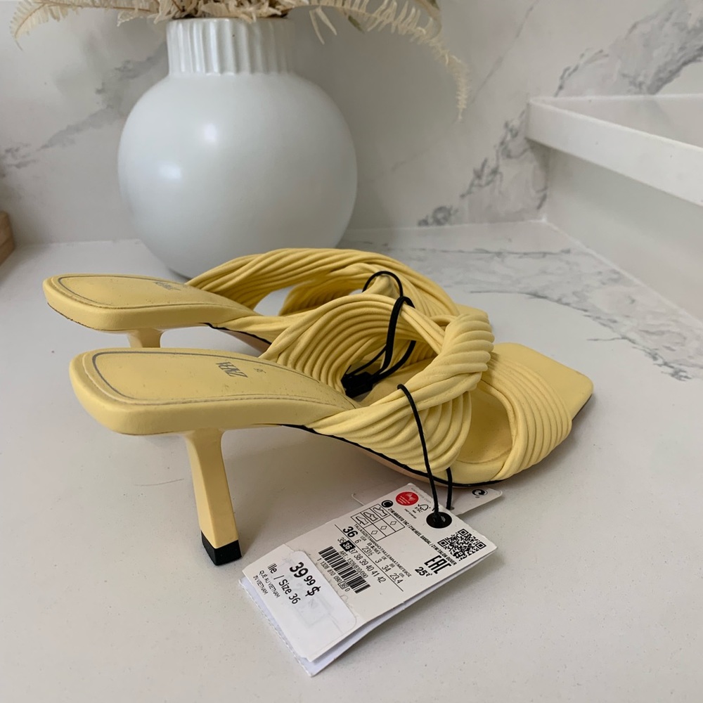 NEW Zara heels size 6